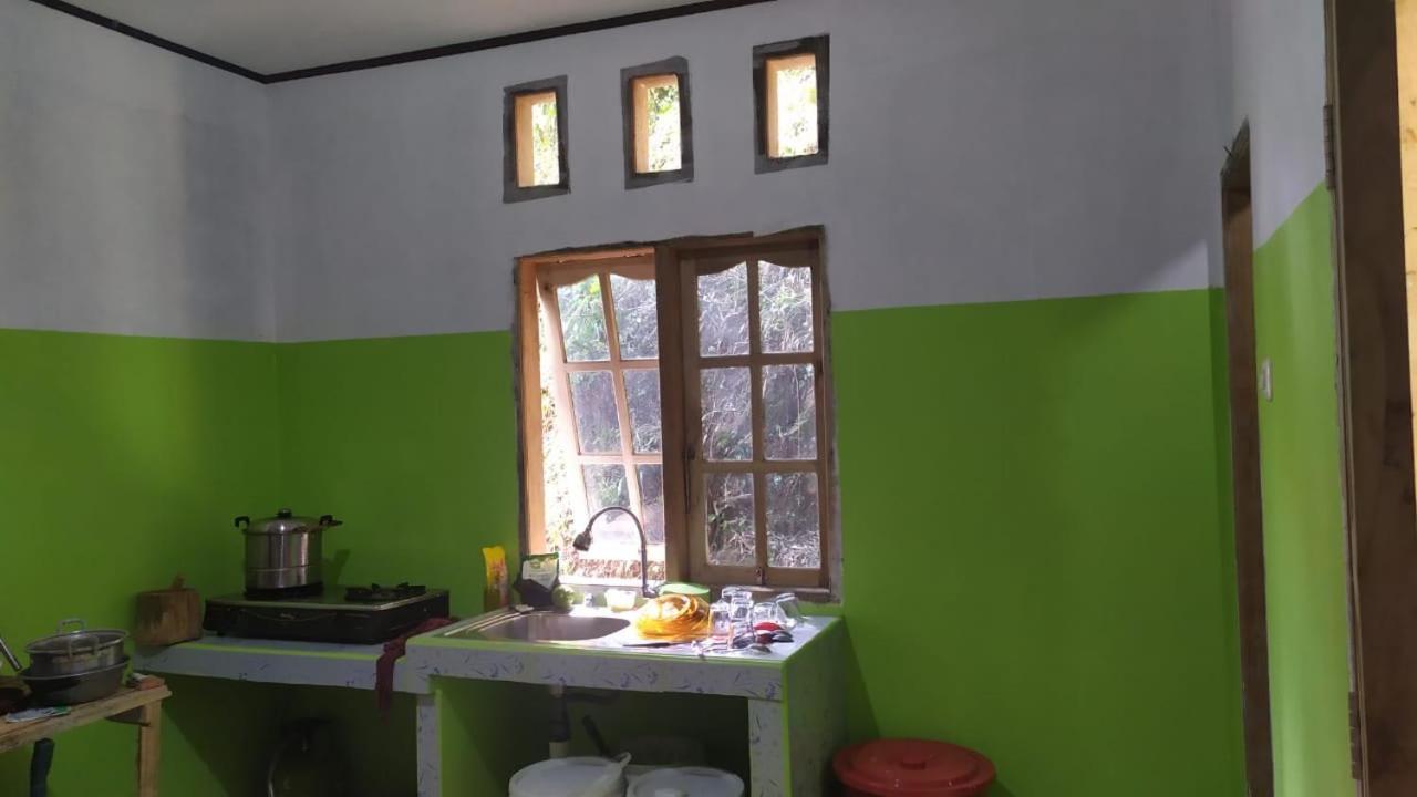 Sugi House Toraja - Villa Penginapan Sewa Harian Rantepao Bagian luar foto