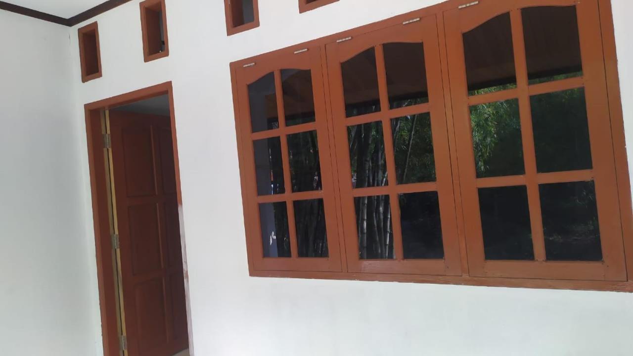 Sugi House Toraja - Villa Penginapan Sewa Harian Rantepao Bagian luar foto