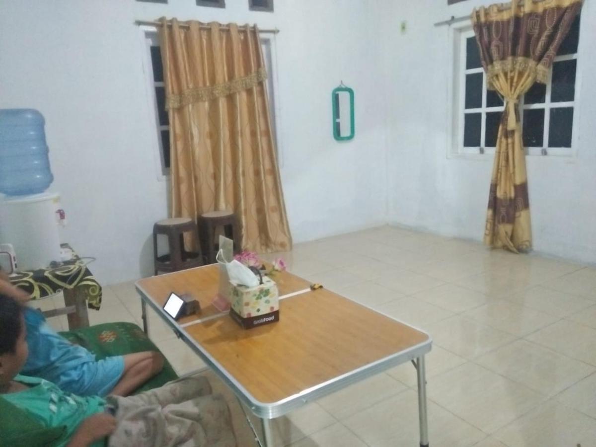 Sugi House Toraja - Villa Penginapan Sewa Harian Rantepao Bagian luar foto